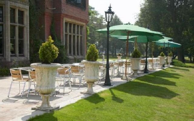 Stanhill Court Hotel Gatwick