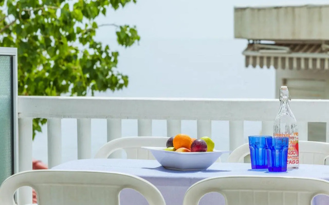 Loutra Village Apartments