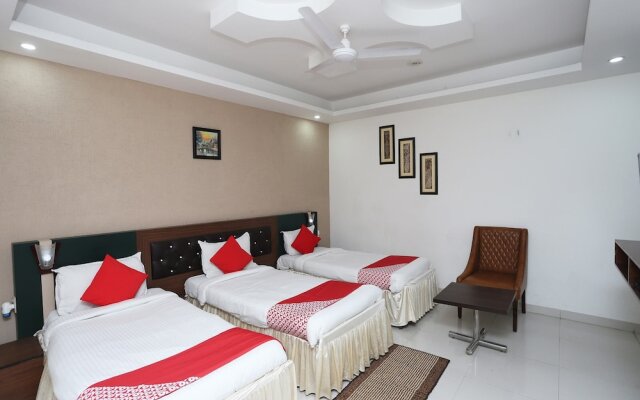 Capital 0 18693 Hotel Levanti