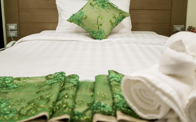 Eleven Avenue Suites