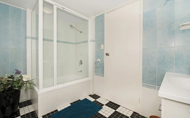 Huge top Floor Unit Across the Road....waterfront!!