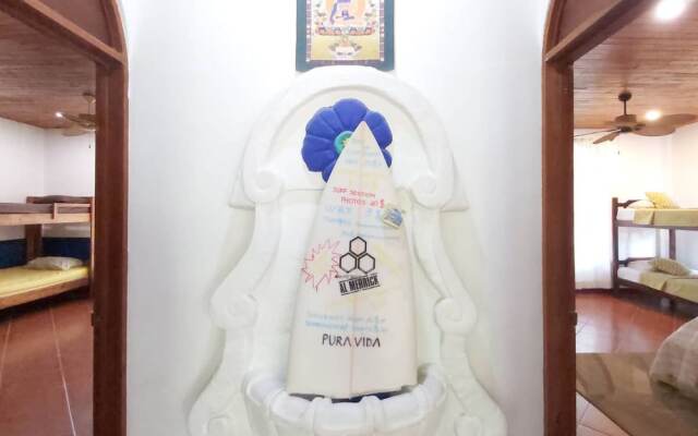Casa Alice Surf Lodge - Hostel