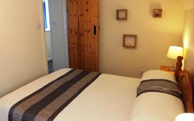 Cosheston Apartments 4