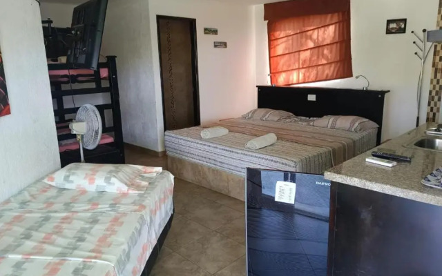 ApartaHotel El Oasis
