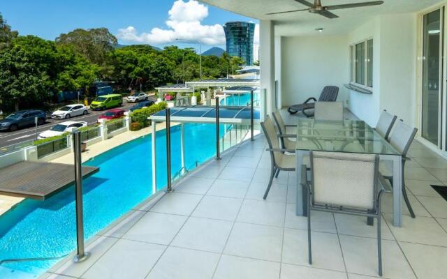 Waters Edge Apartment