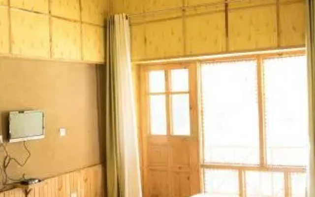 Devat Farm Cottage Tirthan Gushaini – Guest Rooms – Banjar