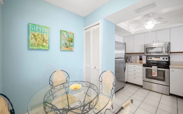 Gulf and Bay Club: Bayside 1226 by Vtrips