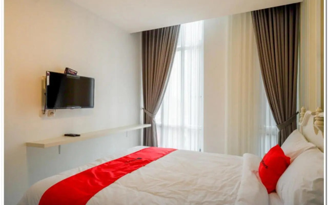 RedDoorz Plus @ Madukoro Raya Semarang