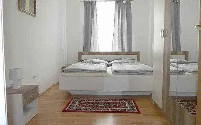 Era Apartments Angeligasse