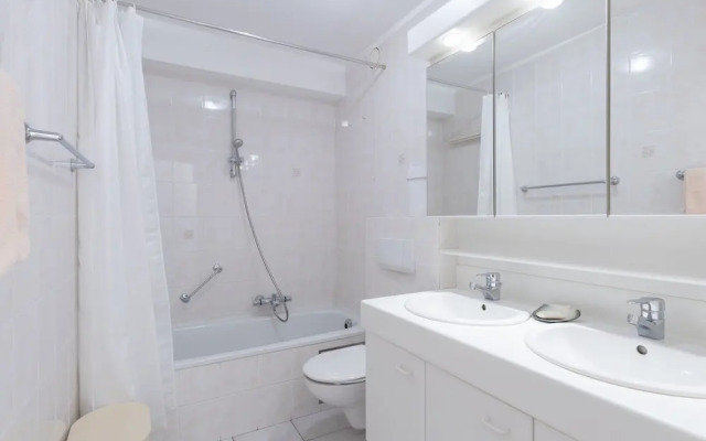 2-bedroom Sea View Retreat