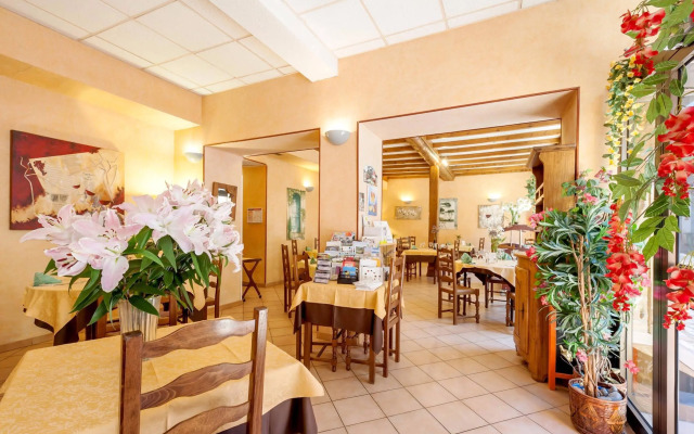 Hotel Le Saint Clément