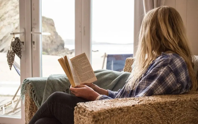 Lusty Glaze Beach Accommodation