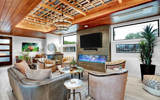 Luxury Hill Country Villa W/pool-hottub-views