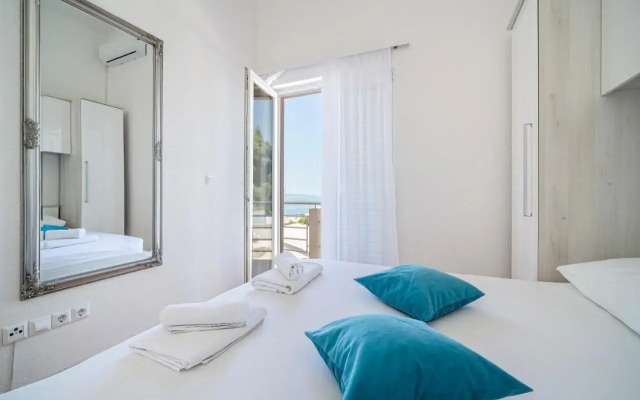 Apartments Emilija Makarska