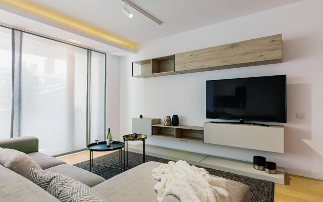 Vernescu Luxury Residence