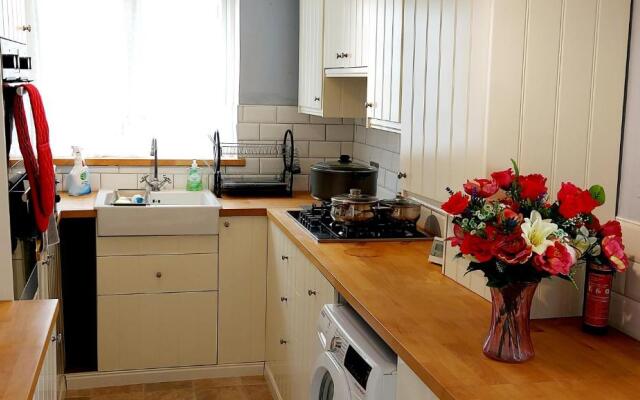 Alexandra Villa- Perfect For Longer Stays!!