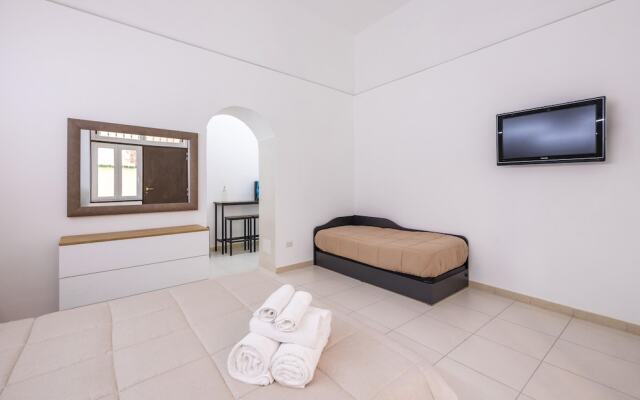 Miracoli 60 in Naples