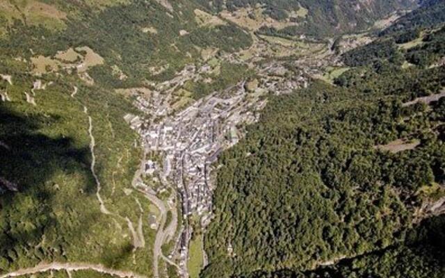 Appartement Cauterets, 1 pièce, 3 personnes - FR-1-401-85