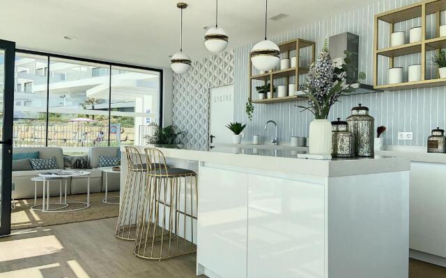 Via Celere 2330 Sea View Apartment