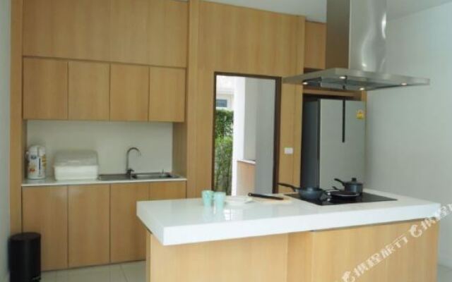 Anb Pool Villa Pattaya 4Br Beach Front