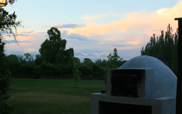 Postales by DOT Boutique