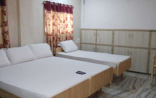 iROOMZ GVK Residency