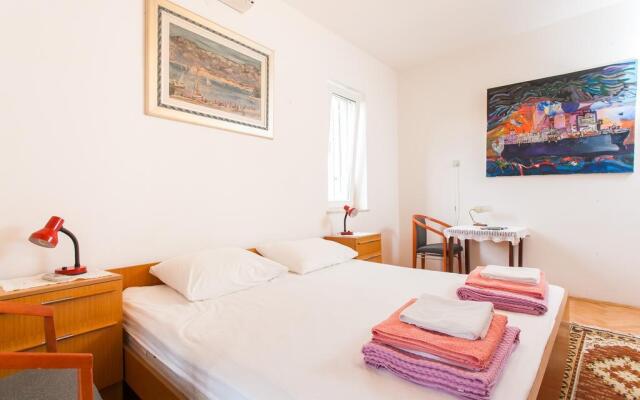 Apartments Miljak