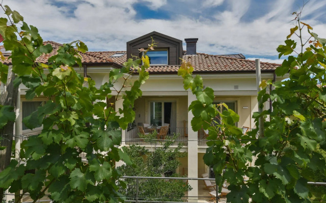Villa Vitae