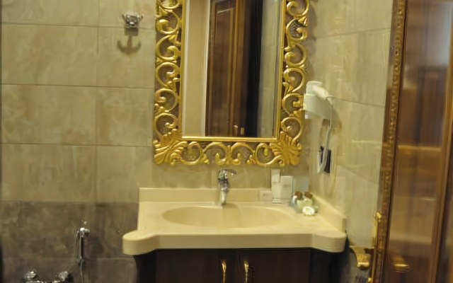Joyy Hotel & Spa
