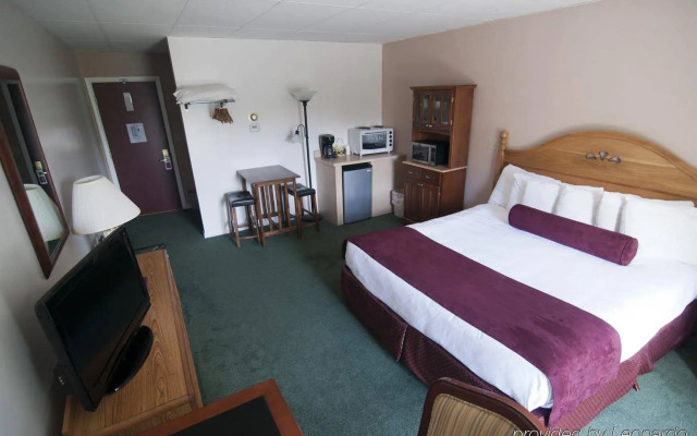 University Inn Academic Suites