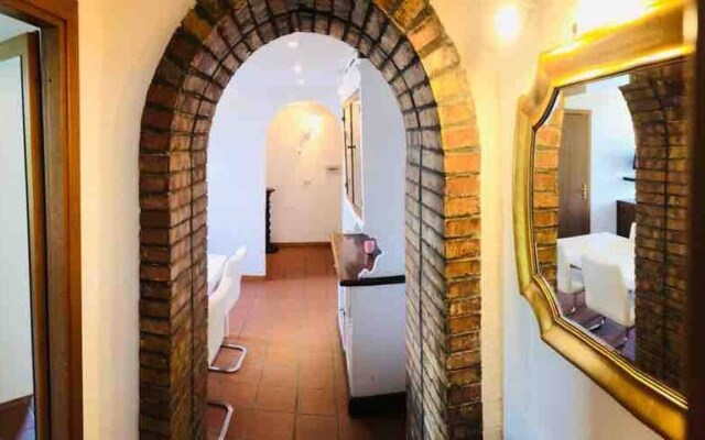 Hton 6 Flat rents Rome