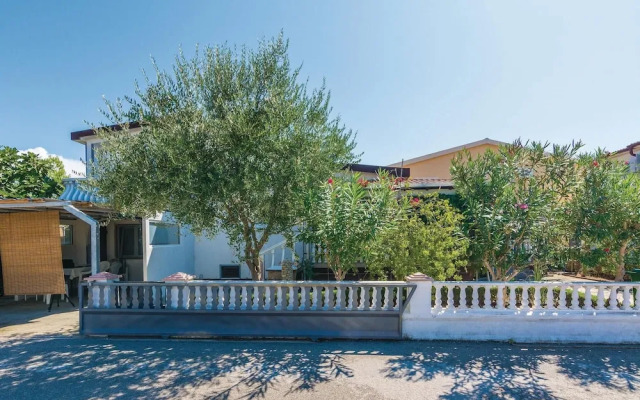 Stunning Home in Vir With Wifi and 2 Bedrooms