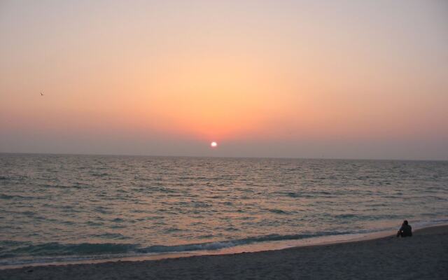 Summertime Sanctuary by Vtrips