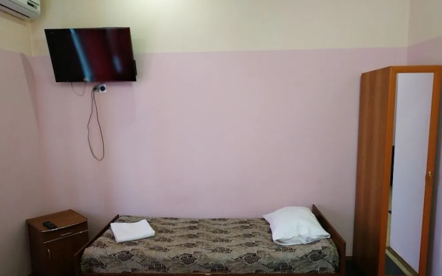 Отель «Лира»