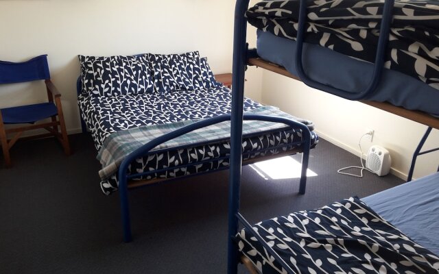 Tongariro River Retreat - Hostel