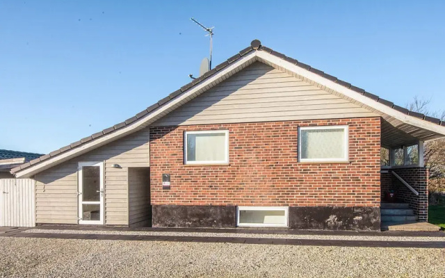6 Person Holiday Home in Hemmet