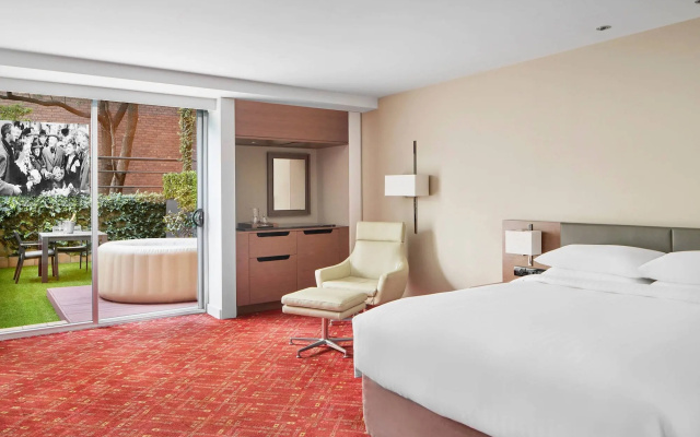 Melbourne Marriott Hotel
