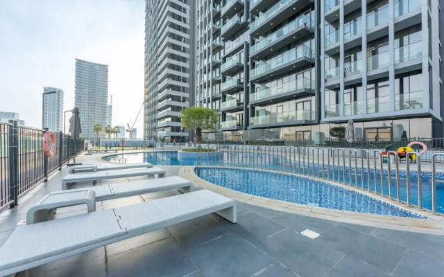 Sophisticated 1 Bedroom Apartment in Bloom Tower B