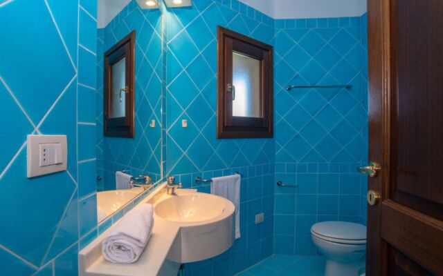 Corbezzolo 8 - Vista Village