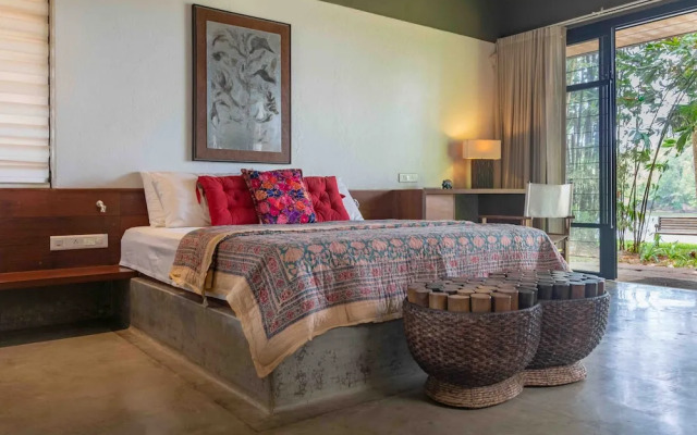 Toya Toya by Vista Rooms