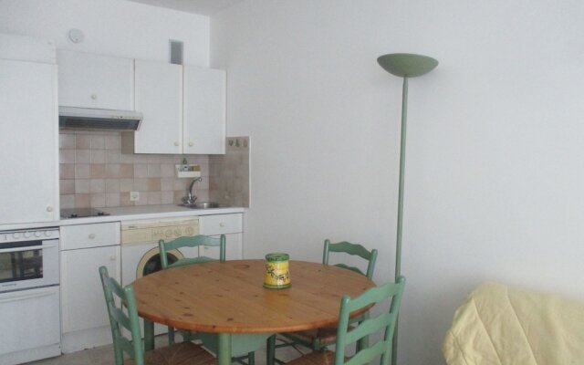 Azur Best Housing Cousin