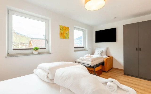 Spacious Apartment in Uderns With Balcony