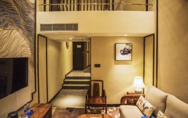 Yufeng Jade Hotel (Jianjiang Avenue Branch, Duyun City)