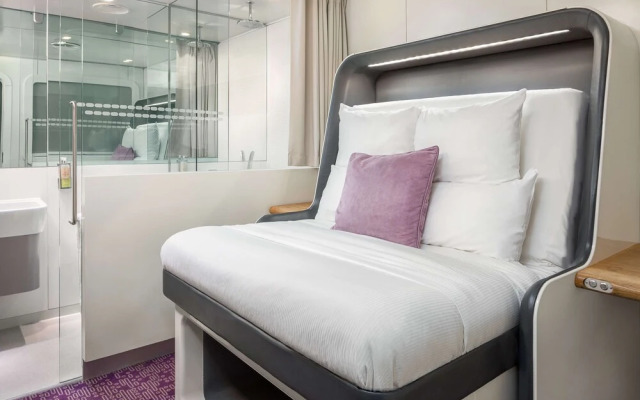 YOTELAIR London Gatwick