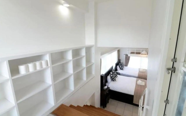 Red Dragon / Vacation Stay 3573