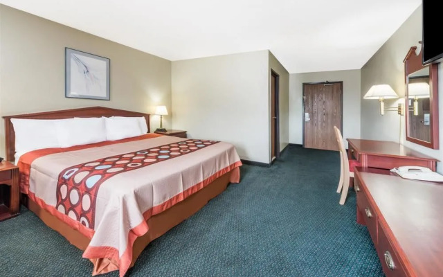 Super 8 Bridgeton/Arpt/St Louis Area