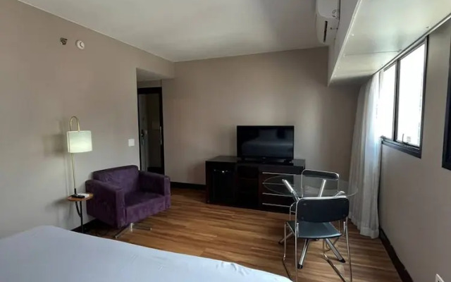 Get a flat-1504 Berrini 4 estrelas