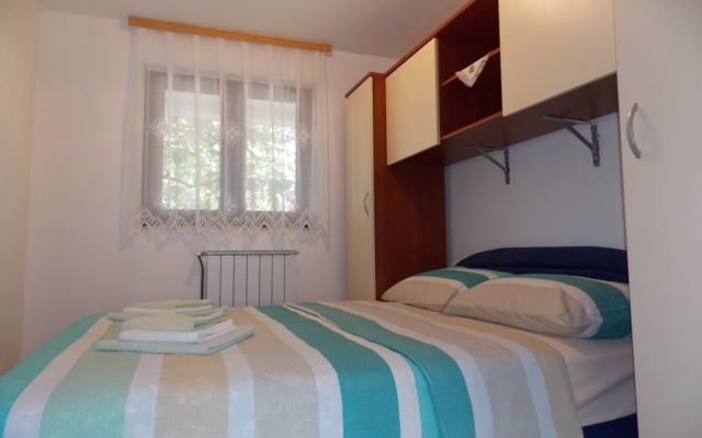 Apartment Ivo - with parking : A4 - PRIZEMLJE Malinska, Island Krk