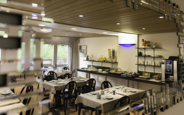 Greet Hotel Montbeliard