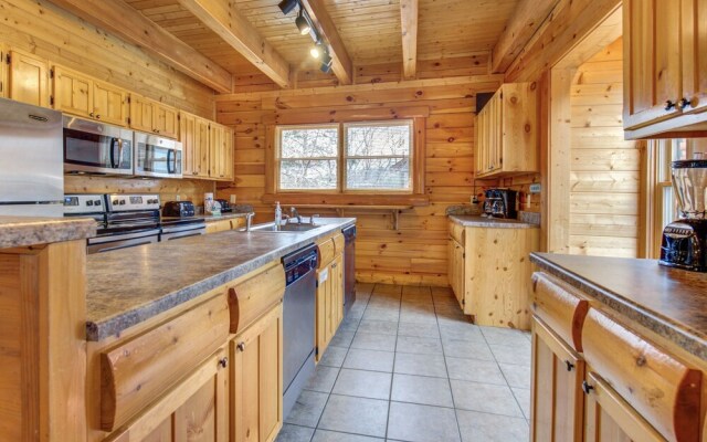 Moonlight Lodge